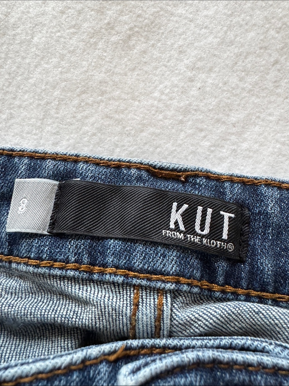 KUT from the Kloth Catherine Boyfriend Denim Shorts Distressed Cuffed Size 8 - Picture 2 of 12